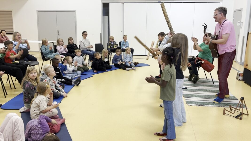 Soiva Siili underhold i Vadsø. (Foto/Video: Bjørn Hildonen)